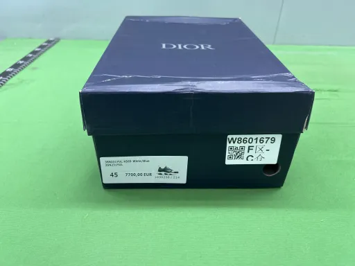蓝黑39—45