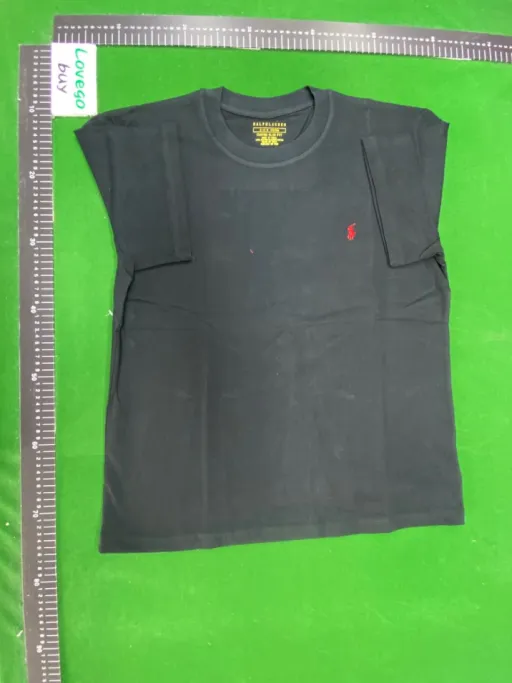 Round neck black-red label