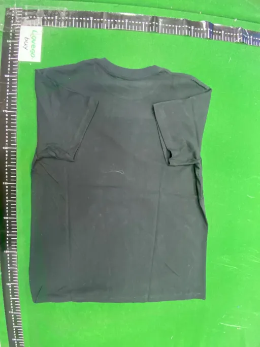 Round neck black-white label