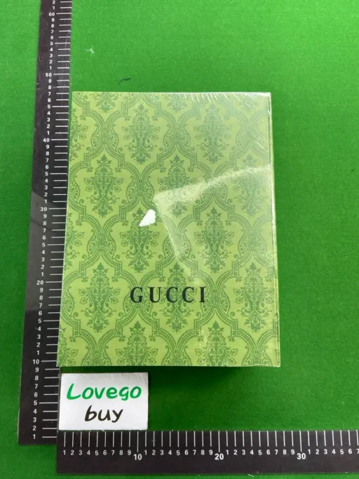 G black shoulder