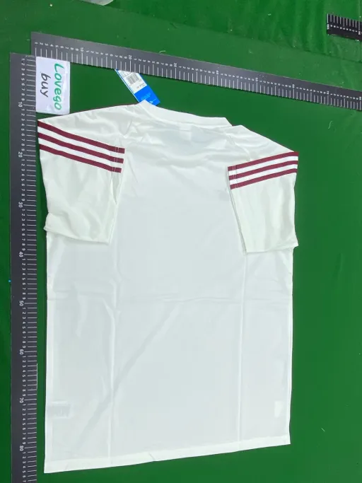 In stock - 26 spanish white