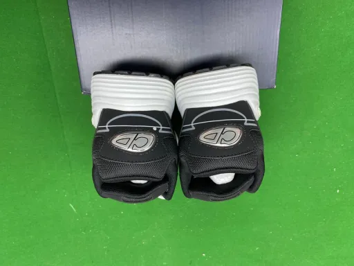 B30 black and white