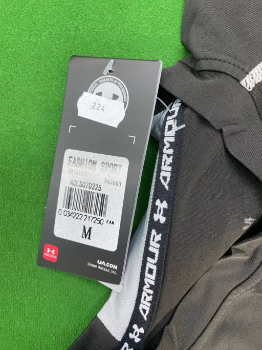 An dm long sleeve black