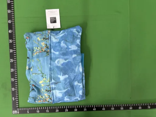 蓝色