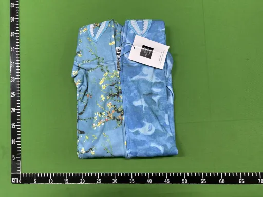 蓝色