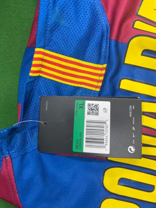 05-06 barcelona home court (no. 10)