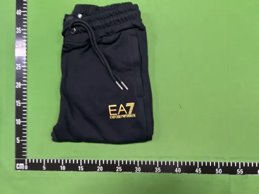 2718黑色