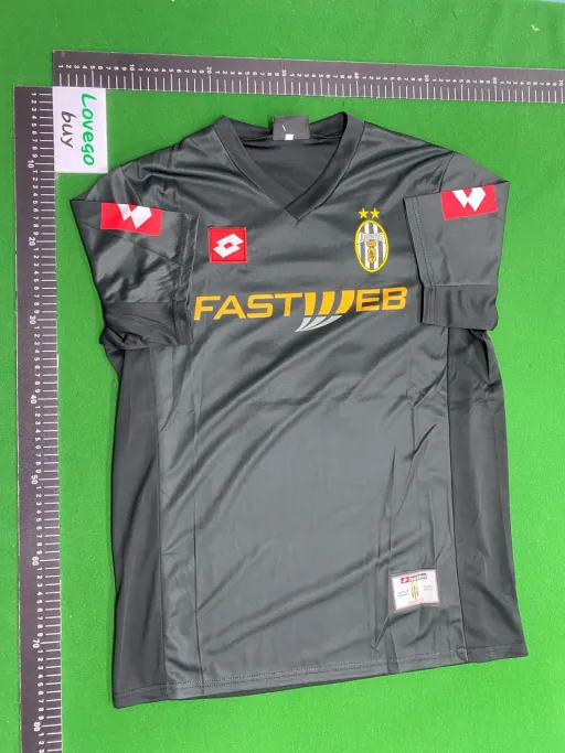 2001-02 juventus away game