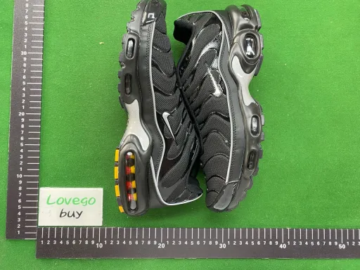 Tn1-black silver hook line