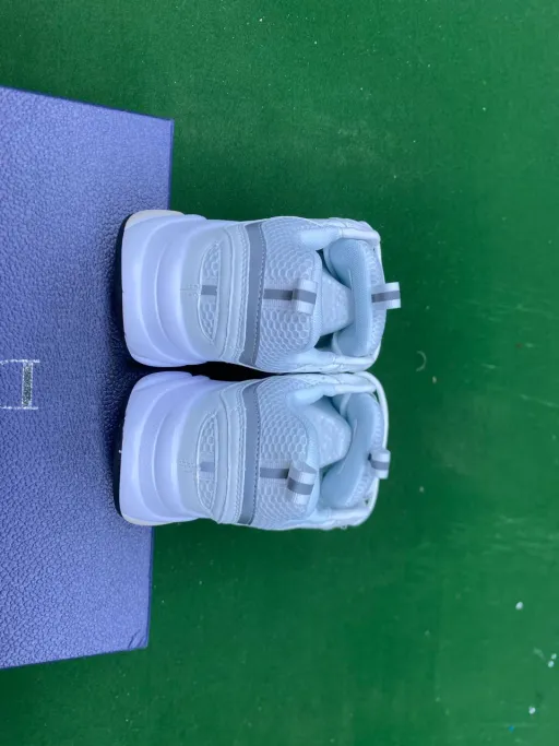 Mike b22 silver gift box