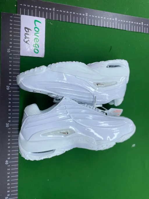Mike duck shoes all white