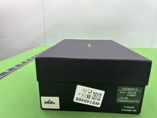灰破洞牛仔（原版包装）