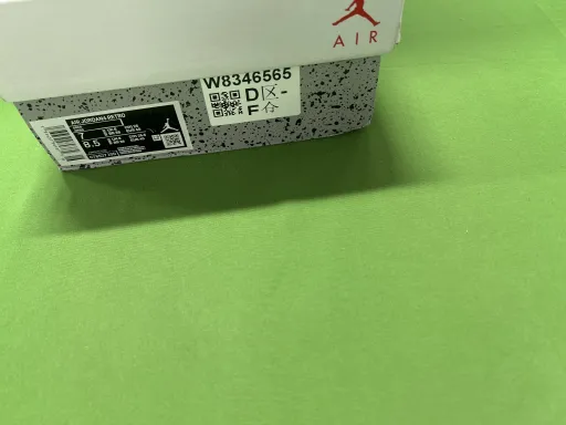 AJ483