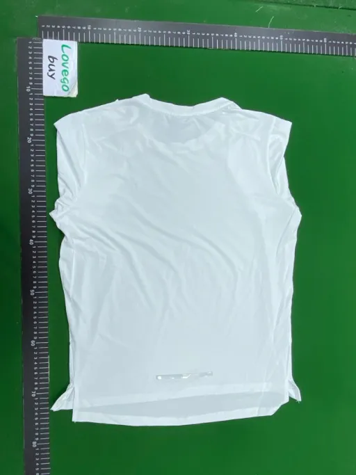 White short sleeve suit
