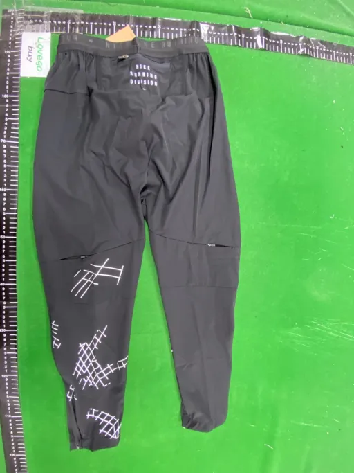 6537 black