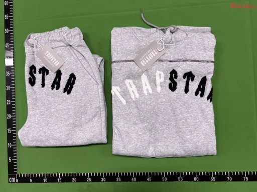 675套装灰