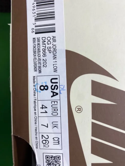 Travis velvet mocha 9.0