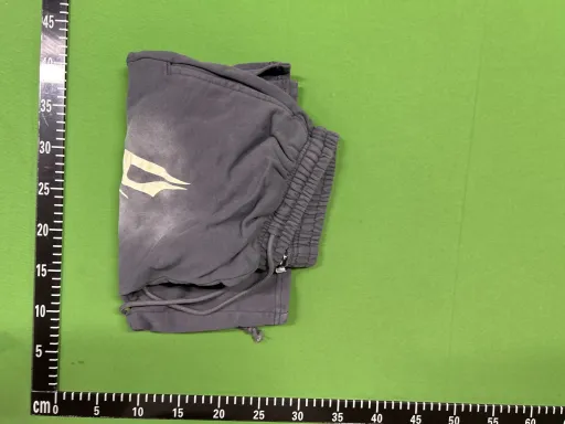 X76