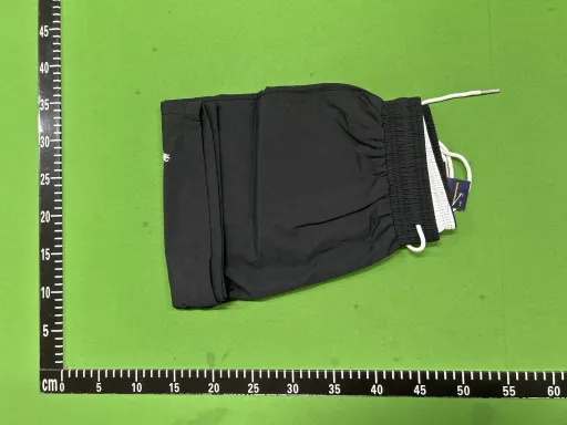 黑色白标