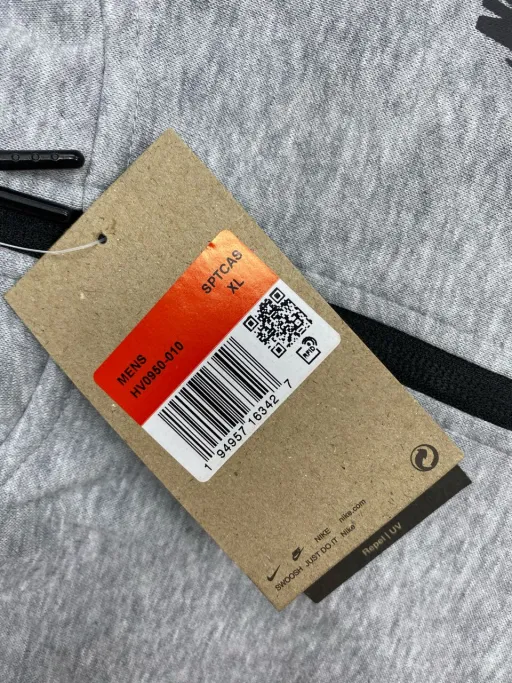 0950+4496 gray