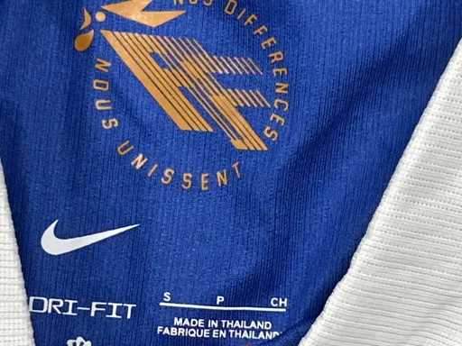 尺码:S (No Badge)