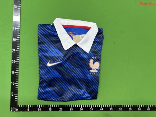 尺码:M (No Badge)
