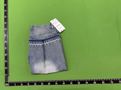 蓝色