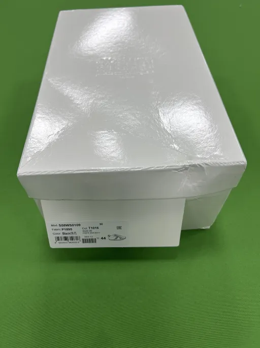 尺码:44男码