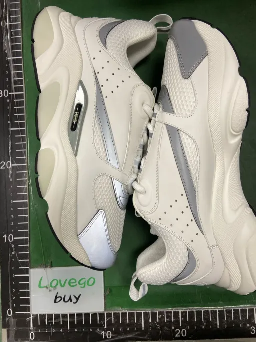 Color Classification: All White
