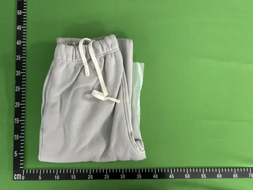 银灰色卫裤(silver gray sweatpants)