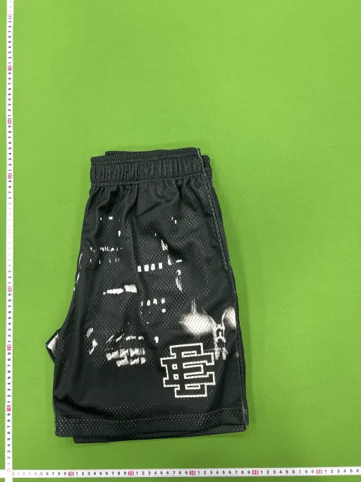 黑色天际线