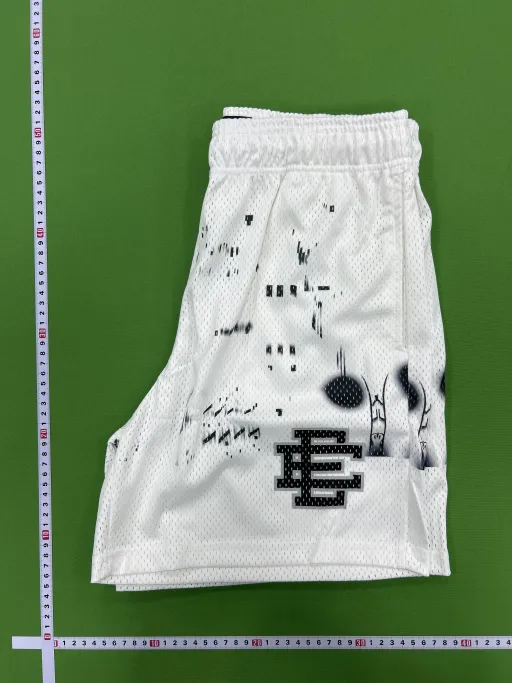 白色天际线