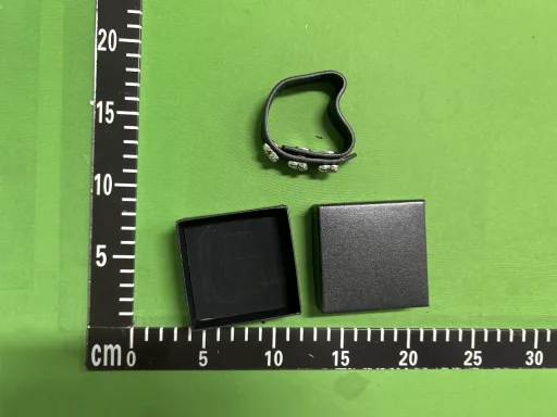 颜色分类:黑色爱心