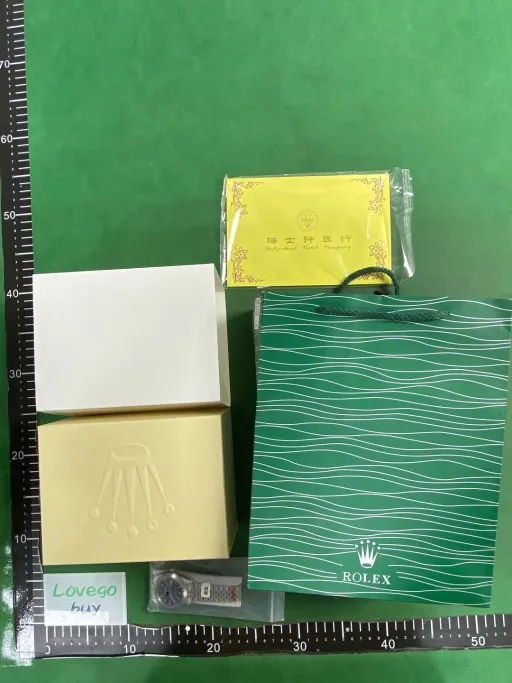 Model Dimensions: 银壳灰盘·五珠表带
