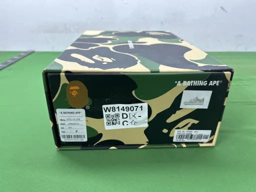 配色:1H70-291-005  皮革绿粉