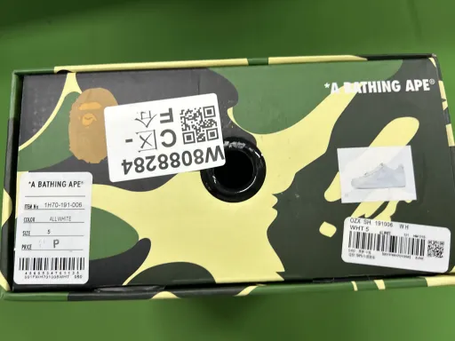 配色:1H70-191-006皮革全白