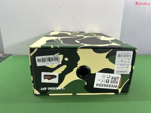 配色:1H30-191-012漆皮鲨鱼黑红