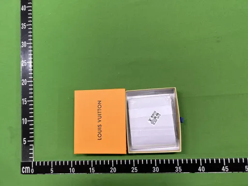 颜色分类:黑格