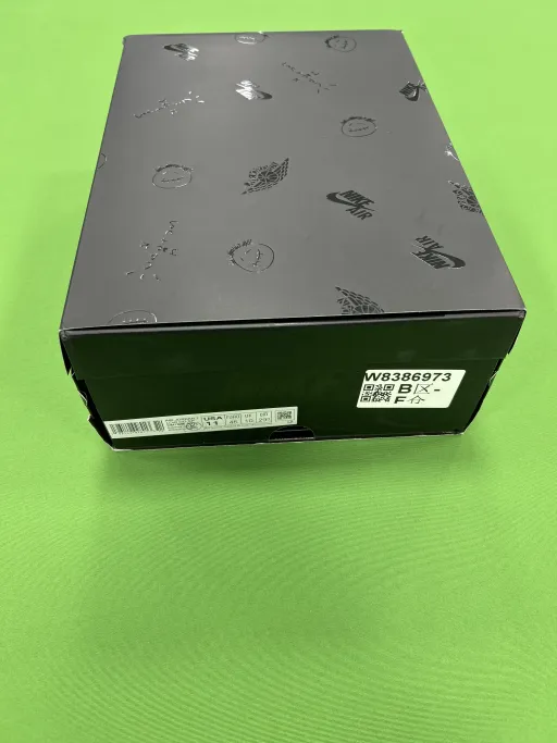 款式配色:AJ1黑色倒钩低帮