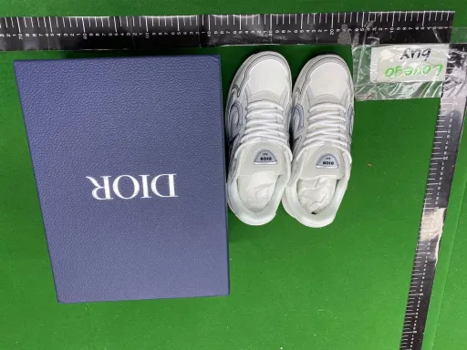 Color matching: WhiteGrey