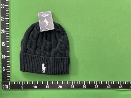 041# 黑色绣白马