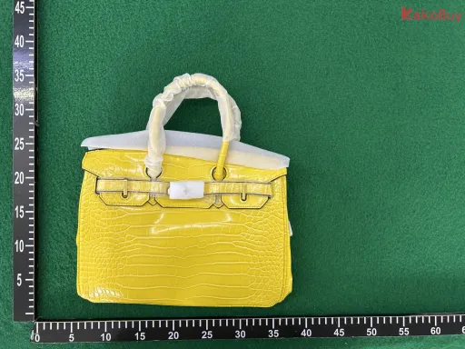 289#黄色