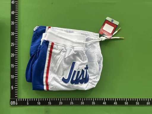 款式:口袋裤76人just白色密绣球裤