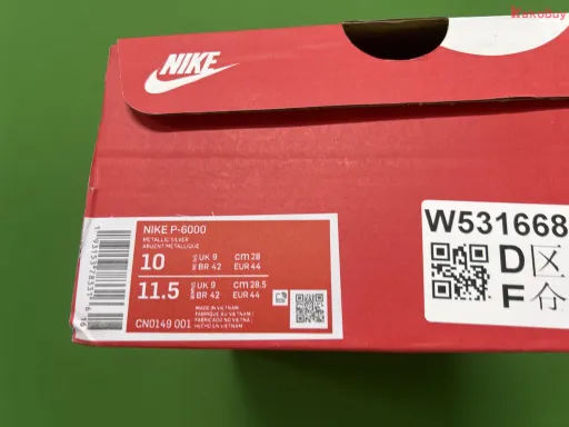 配色:CN0149-001 银灰色