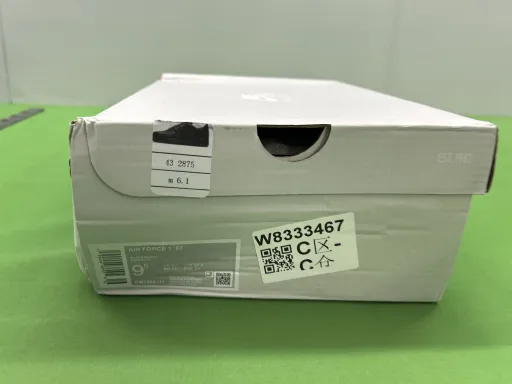 经典纯黑