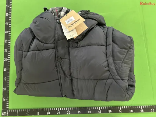 颜色型号:黑色Burberry羽绒服