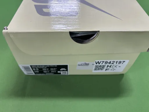 款式配色:Dunk冠军羽翼 FQ1180-001
