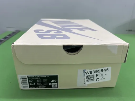 款式配色:白蓝联名 FN7819-400