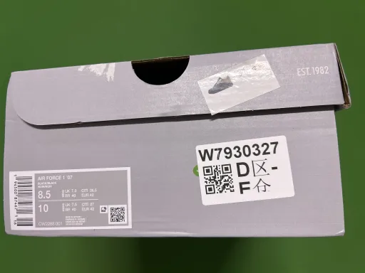 款式配色:空军纯黑低帮CW2288-001