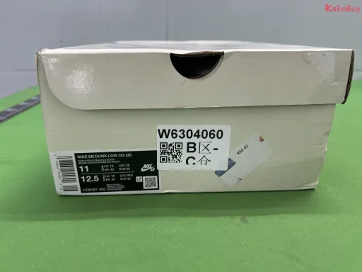 款式配色:欧洲限定 黑蓝 HQ8487-400